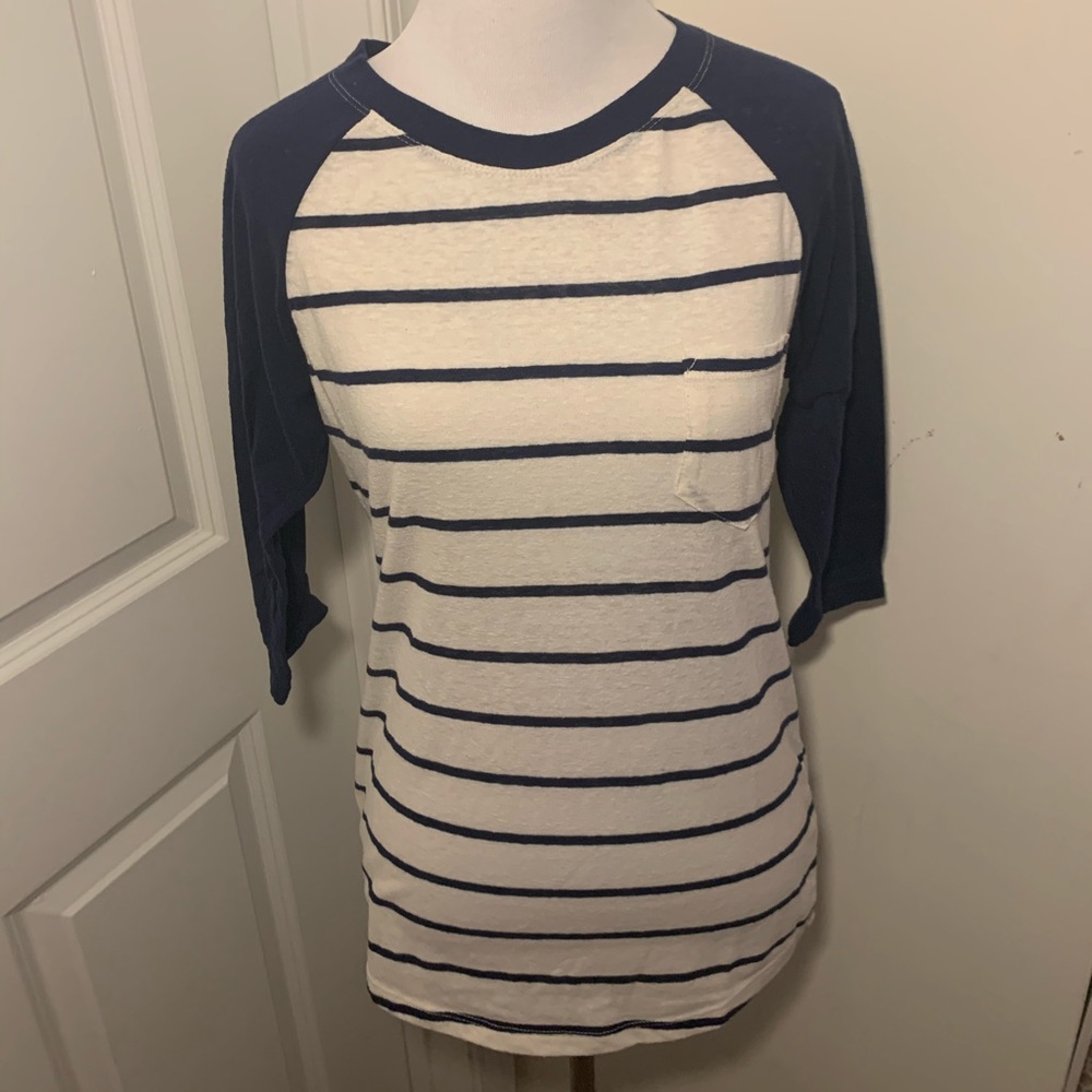 2/$10 | Forever 21 | Tee | Size M